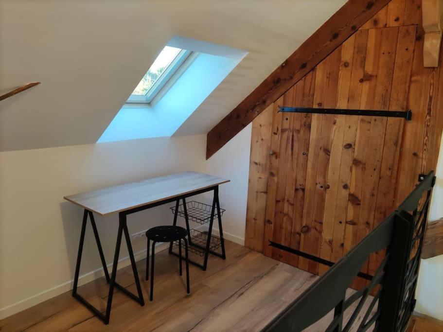 Appartement Duplex Dans Une Ancienne Usine Beaupréau-en-Mauges Eksteriør bilde